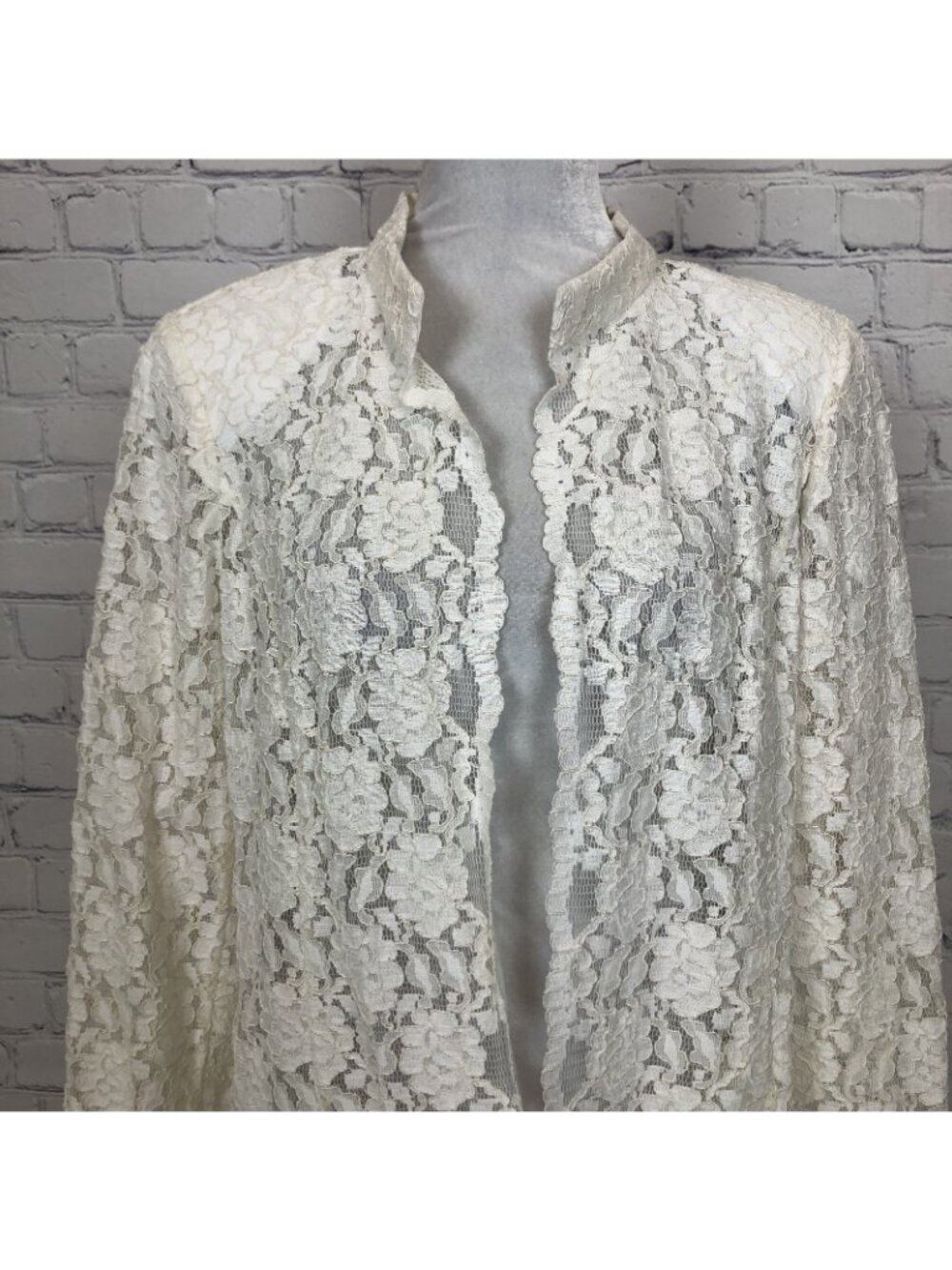 Nina McLemore Ivory Lace Jacket Size 8 - Picture 2 of 4